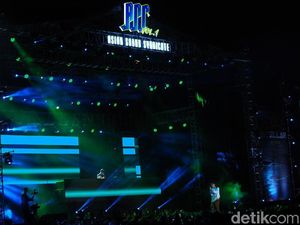 Crush Rilis Kolaborasi Bareng Joy Red Velvet 20 Mei Crush Rilis Kolaborasi Bareng Joy Red Velvet 20 Mei