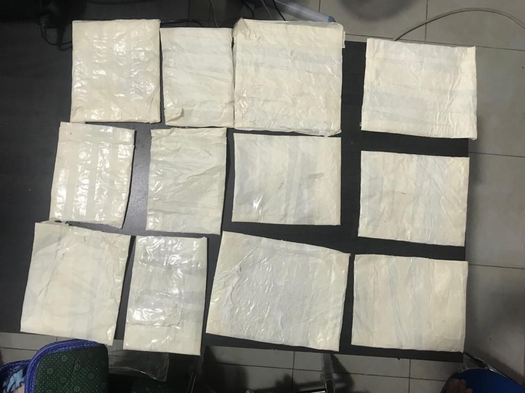 Polisi Gagalkan Penyelundupan Sabu 1,4 Kg Modus Lempengan Keju di Lampung Polisi Gagalkan Penyelundupan Sabu 1,4 Kg Modus Lempengan Keju di Lampung