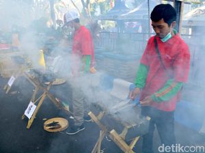 10.240 Ikan Asap Krispi di Kota Probolinggo Pecahkan Rekor Muri