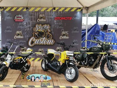 Motor Modifikasi Keluarga Jokowi Dalam Satu Atap