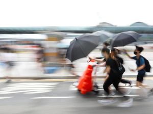 Demonstran Mulai Geruduk Bandara Internasional Hong Kong