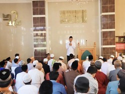 Menag soal Viral Kebaktian di Depan Masjid: Ini Sungguh Menyejukkan