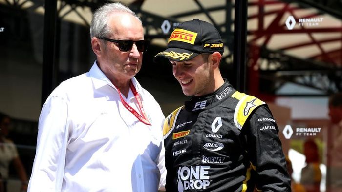 nthoine Hubert meninggal dunia pasca kecelakan di balapan F2 GP Belgia (Foto: Charles Coates/Getty Images) nthoine Hubert meninggal dunia pasca kecelakan di balapan F2 GP Belgia (Foto: Charles Coates/Getty Images)