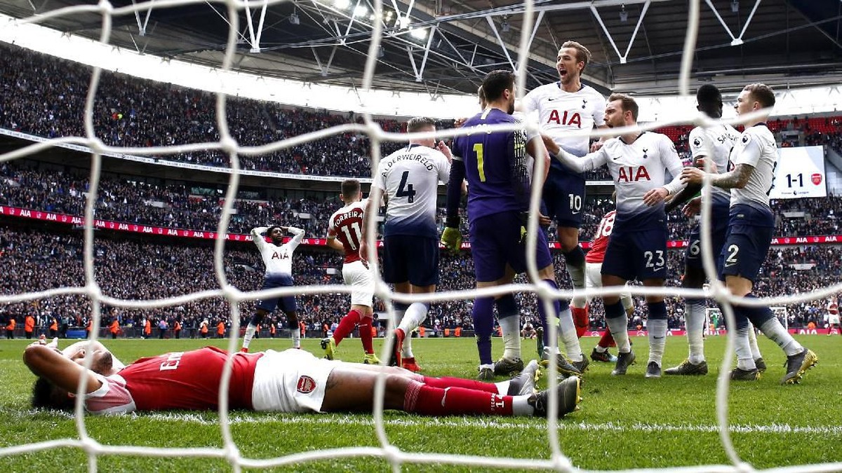Striker Tottenham Hotspur Harry Kane punya rekor bagus melawan Arsenal. Bisa berlanjut? Foto: Julian Finney / Getty Images