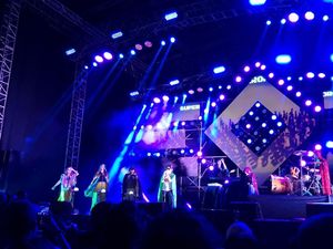 Tampil Super Gemas di Jakarta, Superorganism Umumkan Vakum Tampil Super Gemas di Jakarta, Superorganism Umumkan Vakum