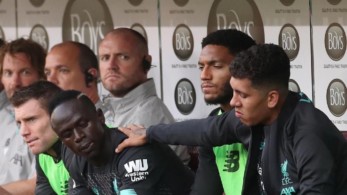 Sadio Mane marah kepada Mohamed Salah. (Foto: Carl Recine/Reuters)