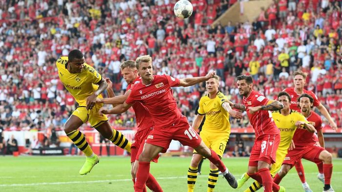 Dortmun tumbang di markas Union Berlin. (Foto: Annegret Hilse/REUTERS) Dortmun tumbang di markas Union Berlin. (Foto: Annegret Hilse/REUTERS)