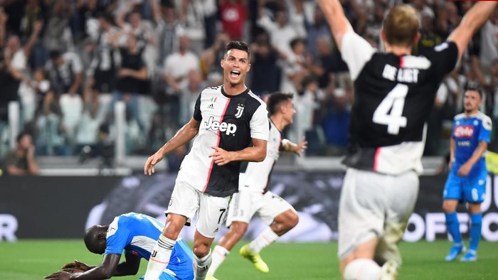 Soccer Football - Serie A - Juventus v Napoli - Allianz Stadium, Turin, Italy - August 31, 2019   Napolis Jose Callejon reacts   REUTERS/Massimo Pinca