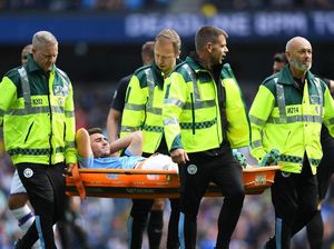 Guardiola Punya Firasat Laporte Bakal Absen Agak Lama