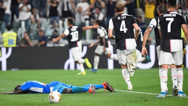 Bunuh Diri Menyakitkan Koulibaly Hentikan Comeback Gemilang Napoli