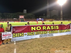 Mahasiswa Papua dan Suporter Kampanye Antirasis Jelang PSM Vs Persela