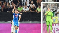 Napoli tak kendur. Pada menit ke-66, Kostas Manolas bisa memperkecil skor menjadi 1-3. Ia merobek gawang Juventus lewat sundulan, memanfaatkan tendangan bebas Mario Rui. Napoli kian bersemangat, setelah Hirving Lozano mencetak gol kedua pada menit ke-68. Lewat serangan balik cepat, striker anyar tim asuhan Carlo Ancelotti itu mengonversi umpan Piotr Zielinski menjadi gol. Kedudukan menjadi 2-3.