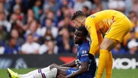 Gol bunuh diri Kurt Zouma membuat laga tuntas tanpa pemenang.