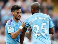 Guardiola Punya Firasat Laporte Bakal Absen Agak Lama