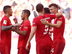 Kolaborasi antara Pavard dan Perisic kembali menjadi momok bagi lini belakang Mainz. Kali ini, giliran Pavard yang melepas umpan silang yang sukses disundul Perisic menjadi gol. 