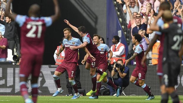 West Ham jadi ujian pertama Jose Mourinho di Tottenham.
