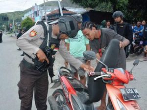 Razia di Abepura dan Waena, Polda Papua Amankan 45 Senjata Tajam Razia di Abepura dan Waena, Polda Papua Amankan 45 Senjata Tajam