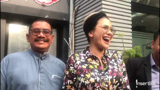 Nikita Mirzani dan tim kuasa hukumnya