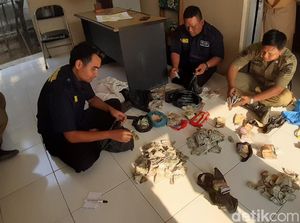 Pengemis di Sragen Ini Bawa Duit Rp 12 Juta dan Deposito Pengemis di Sragen Ini Bawa Duit Rp 12 Juta dan Deposito