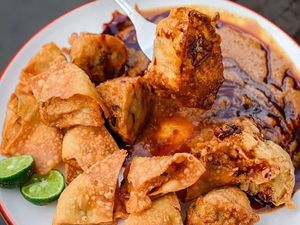 25 Siomay dan Batagor Gurih Enak