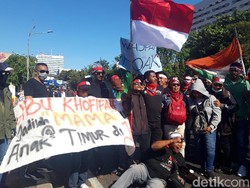 Sambil Menari, Warga Papua di Jatim Suarakan Kedamaian