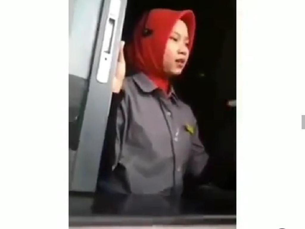 Pegawai Restoran Dilabrak Ojol hingga Pantangan Makanan Saat Usia 40 Tahun Pegawai Restoran Dilabrak Ojol hingga Pantangan Makanan Saat Usia 40 Tahun