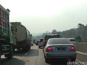 Batas Kecepatan di Cipularang Dikurangi karena Banyak Kecelakaan Batas Kecepatan di Cipularang Dikurangi karena Banyak Kecelakaan