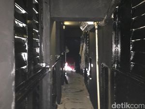 Mengintip Fasilitas Kos-kosan Kotak 2x1 yang Dianggap Tak Manusiawi Mengintip Fasilitas Kos-kosan Kotak 2x1 yang Dianggap Tak Manusiawi