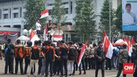 Mahasiswa Gelar Aksi Tuntut Referendum Papua di Gedung Sate