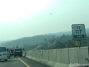 Video Macet Parah Arah Jakarta Imbas Kecelakaan Tol Cipularang Video Macet Parah Arah Jakarta Imbas Kecelakaan Tol Cipularang
