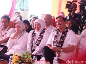 Khofifah Optimis Pembangunan Bandara Kediri Majukan Utara-Selatan Jatim Khofifah Optimis Pembangunan Bandara Kediri Majukan Utara-Selatan Jatim