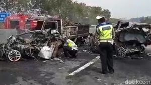 Foto-foto Kecelakaan Maut di Cipularang