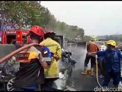 Kecelakaan Beruntun di Cipularang, Akibat Mobil Oleng Kena Angin Samping?