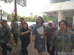 Pansel KPK Serahkan 10 Nama Capim ke Jokowi