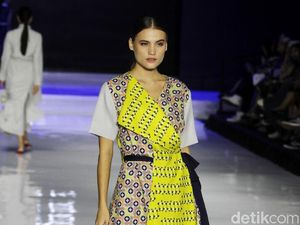Foto: 10 Baju Motif Batik, Koleksi Terbaru Major Minor di JFFF 2019