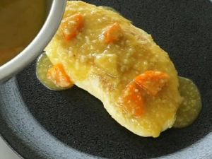 Duh! Chef Ini Bikin Cara Ribet Menikmati Mie Instan Rasa Kari Duh! Chef Ini Bikin Cara Ribet Menikmati Mie Instan Rasa Kari