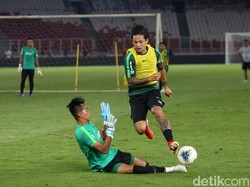 Untuk menghadapi Malaysia, para pemain timnas melakukan pemusatan latihan sejak 21 Agustus, yang dimulai di Bogor.