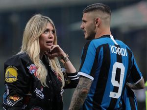 Mereka yang Dibenci oleh Pendukung Klub Sendiri