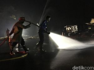 Lokasi Kecelakaan Maut Cipularang Dibersihkan