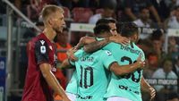 Romelu Lukaku membantu Inter Milan mengalahkan Cagliari 2-1. (