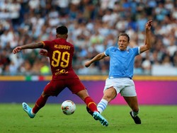 Skor tetap bertahan 1-1 hingga laga usai. Paolo Bruno/Getty Images.
