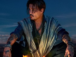 Johnny Depp Perpanjang Kontrak Jadi Model Dior, Bayarannya Fantastis
