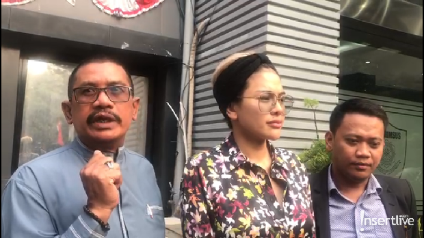 Nikita Mirzani dan tim kuasa hukum