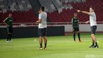 Ancang-ancang Garuda Hadapi Harimau Malaya