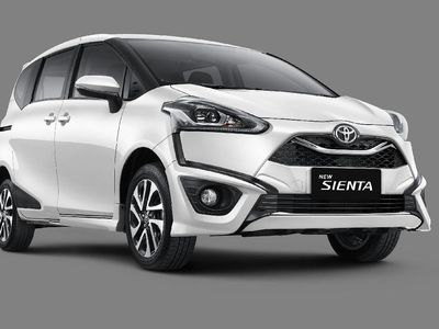 Tampang Anyar Sienta, Ada Jok Captain Seat