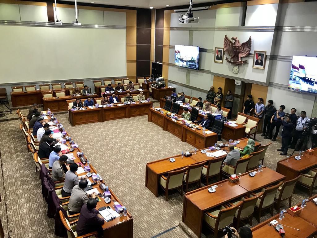 Masinton Kritik Kejagung Tak Ada Prestasi Tuntaskan Perkara HAM Berat Masinton Kritik Kejagung Tak Ada Prestasi Tuntaskan Perkara HAM Berat