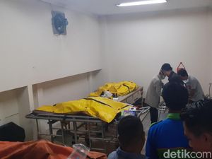 4 Mr X Korban Insiden Maut Tol Cipularang Dibawa ke RS Polri Jakarta 4 Mr X Korban Insiden Maut Tol Cipularang Dibawa ke RS Polri Jakarta