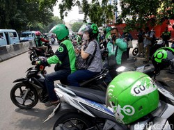 Tak Kenal Work From Home, Ini Jurus Ojek Online Tangkis Corona