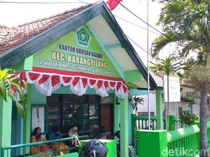 Viral Duplikat Buku Nikah Rp 250 Ribu, Kepala KUA Dipanggil Kemenag Surabaya Viral Duplikat Buku Nikah Rp 250 Ribu, Kepala KUA Dipanggil Kemenag Surabaya