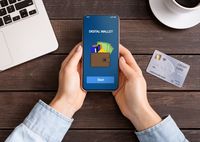 Ikut Tren Dompet Digital atau Tetap Pilih Uang Tunai, Bun?